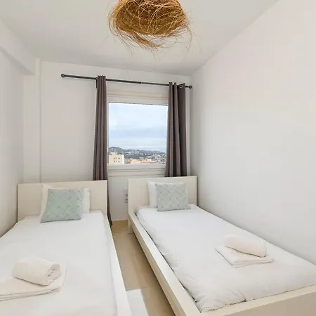 公寓 La Perla 3 Bedrooms In *