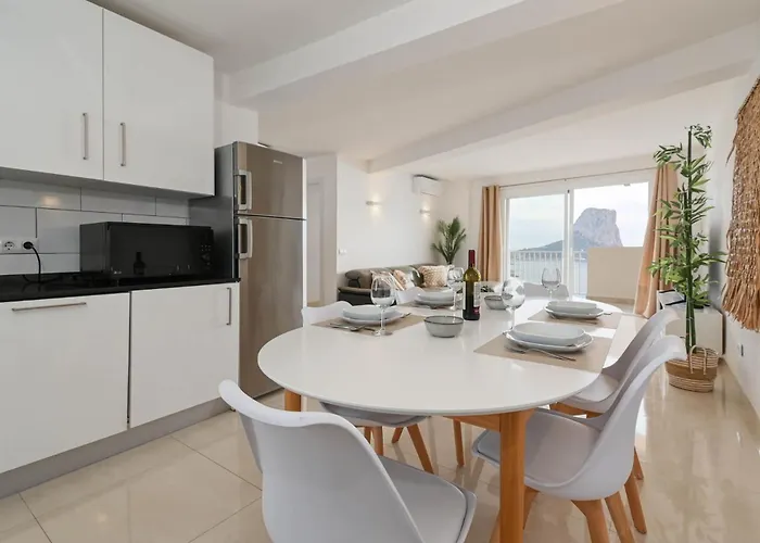 La Perla 3 Bedrooms In