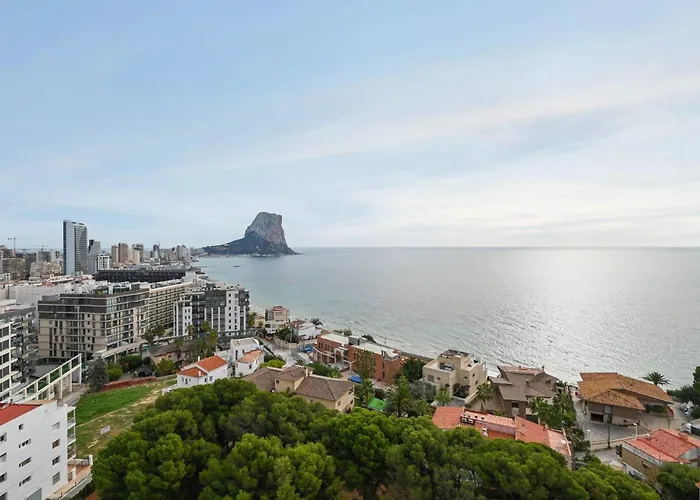 La Perla 3 Bedrooms In *