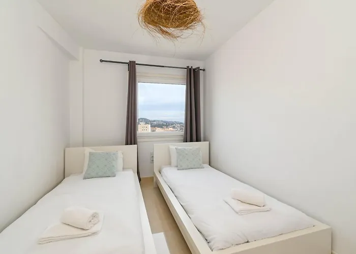 Lejlighed La Perla 3 Bedrooms In *